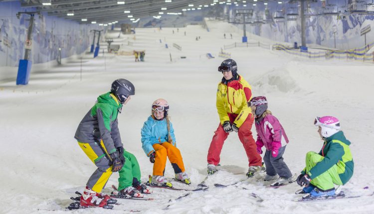 Skifahren in der JEVER FUN SKIHALLE Neuss